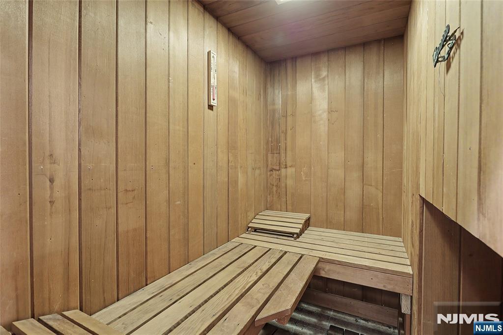 9 Cameron Road Saddle River, NJ 07458 - Photo 36 of 50 Gallery Image 36