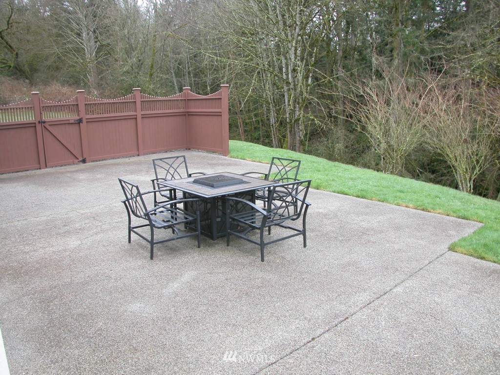 4186 Stohlton Road Southeast Southworth, WA 98366 - Photo 15 of 17 Gallery Image 15