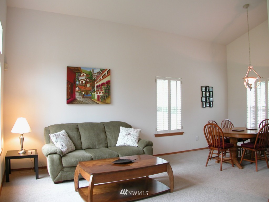 4186 Stohlton Road Southeast Southworth, WA 98366 - Photo 3 of 17 Gallery Image 3