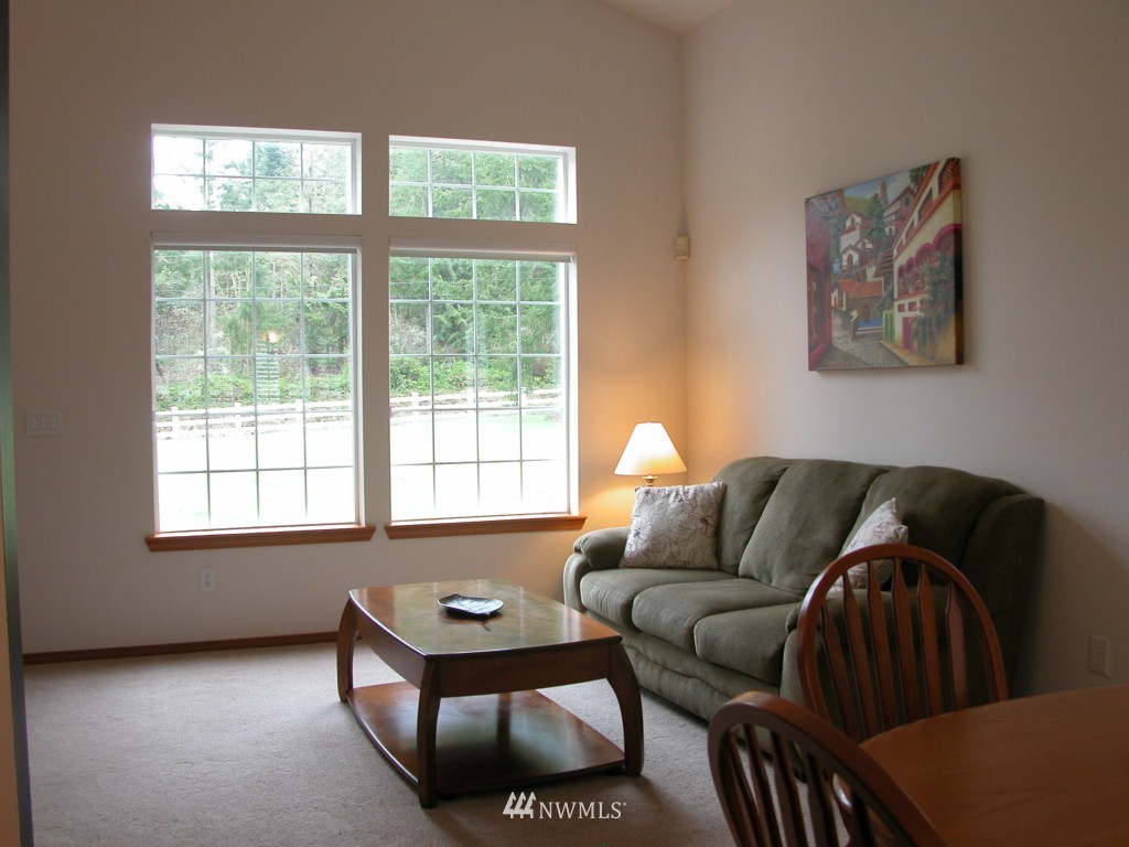 4186 Stohlton Road Southeast Southworth, WA 98366 - Photo 5 of 17 Gallery Image 5