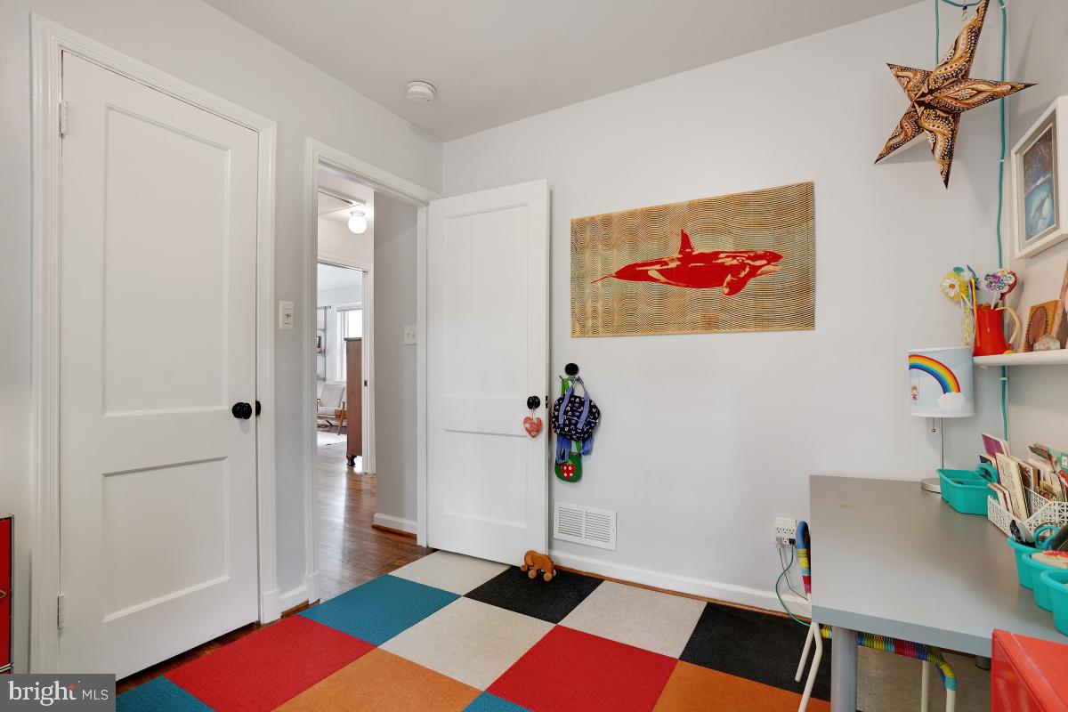 10709 Malone Street Silver Spring, MD 20902 - Photo 25 of 46 Gallery Image 25