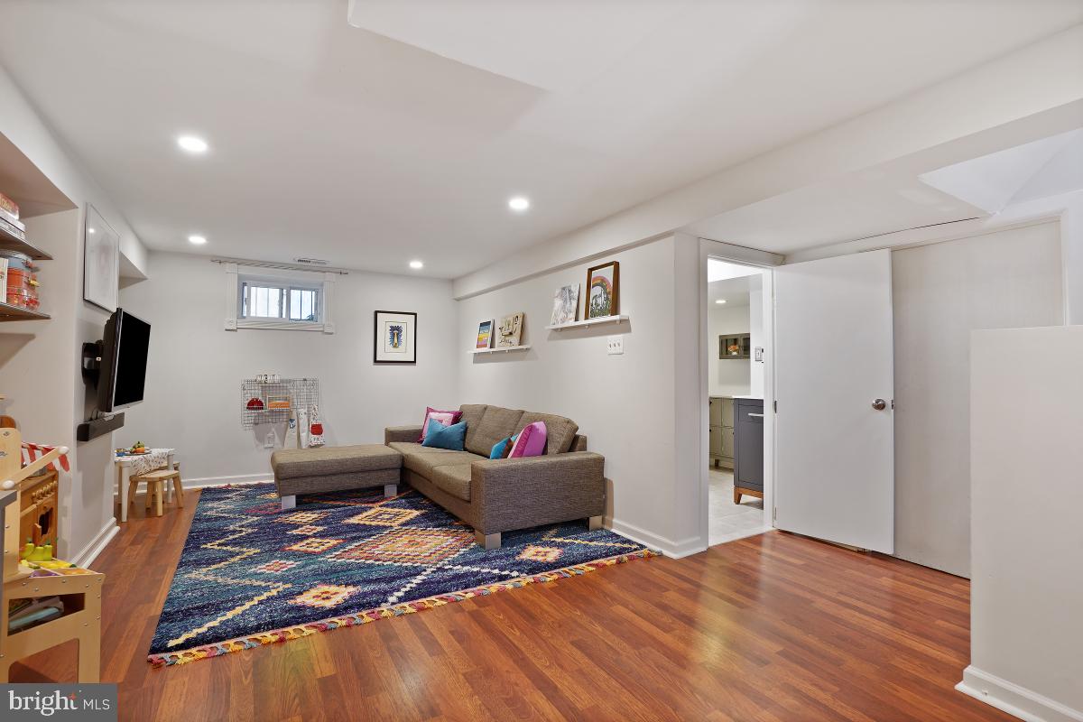 10709 Malone Street Silver Spring, MD 20902 - Photo 30 of 46 Gallery Image 30