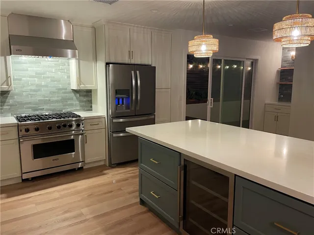 $10,500 | 536 1st Street, Manhattan Beach, CA 90266