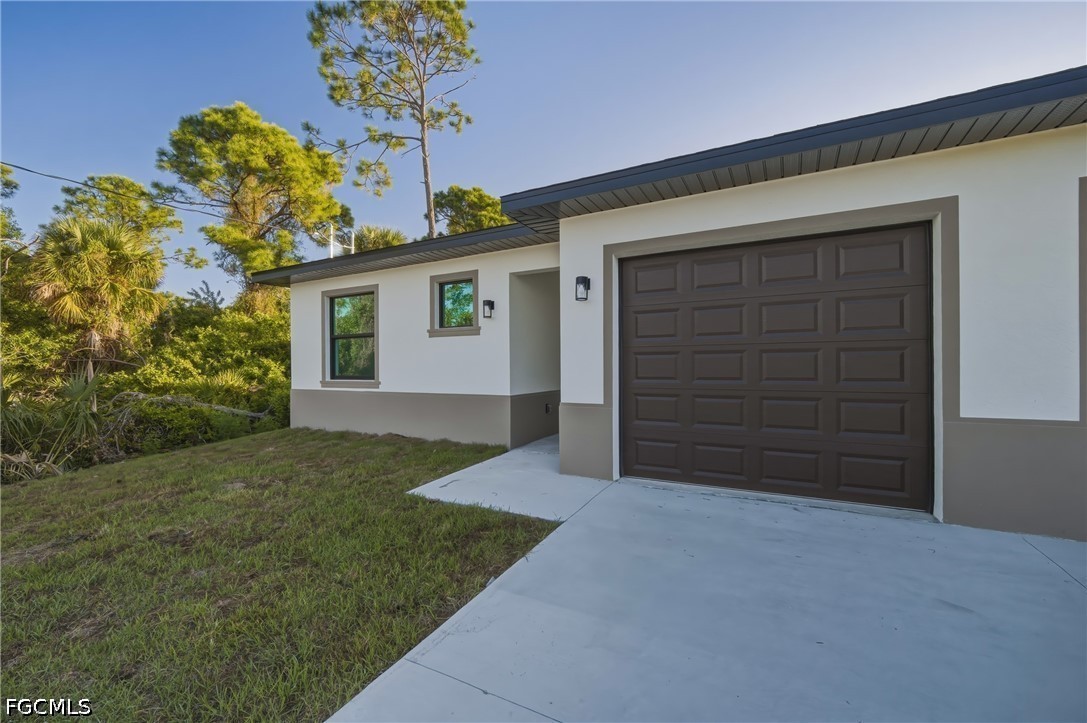 5300 28th Street Southwest Lehigh Acres, FL 33973 - Photo 2 of 16