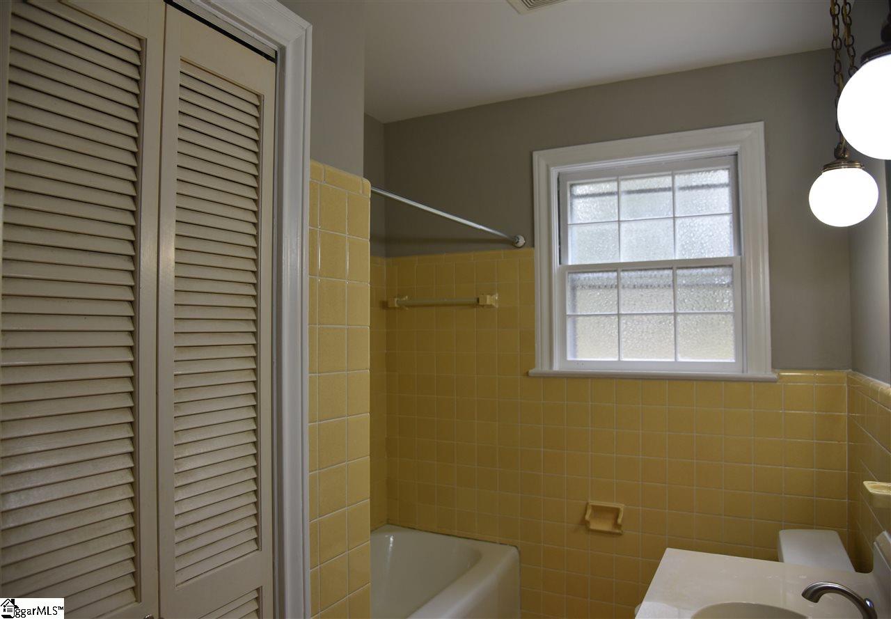 130 Hammett Acres Road Anderson, SC 29621 - Photo 13 of 36