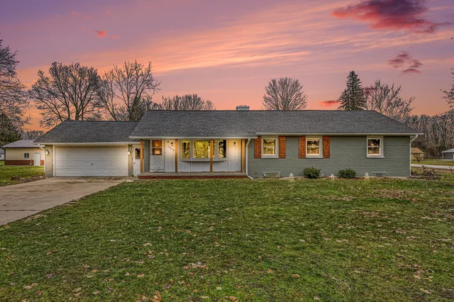 $271,900 | 1868 Jefferson Road, Otsego, MI 49078