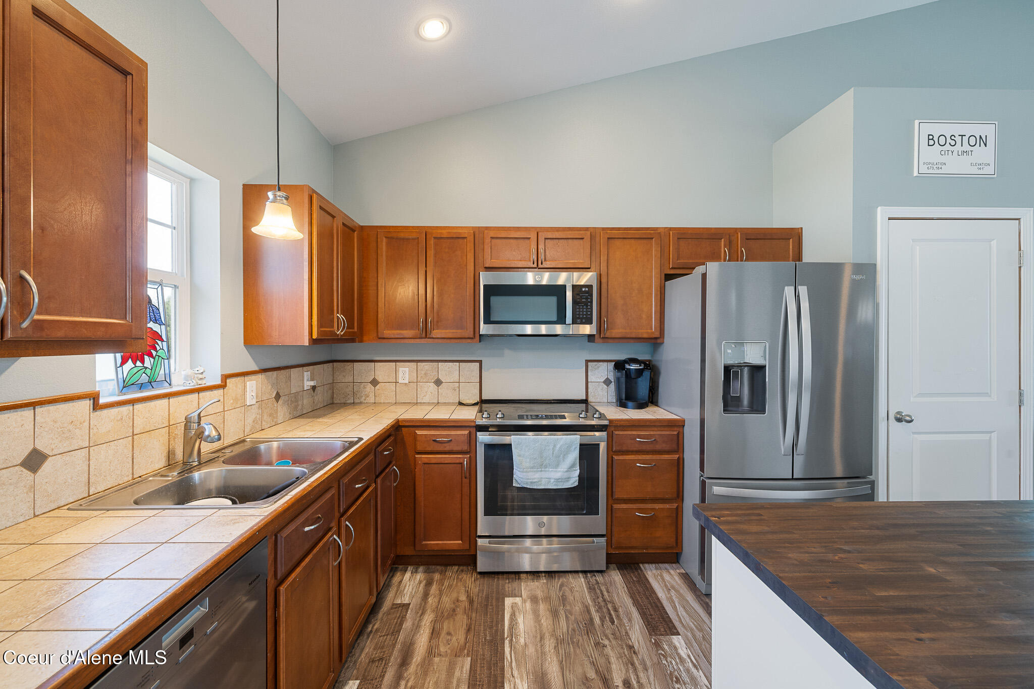 3379 North Cormac Loop Post Falls, ID 83854 - Photo 6 of 24 0N8A5650