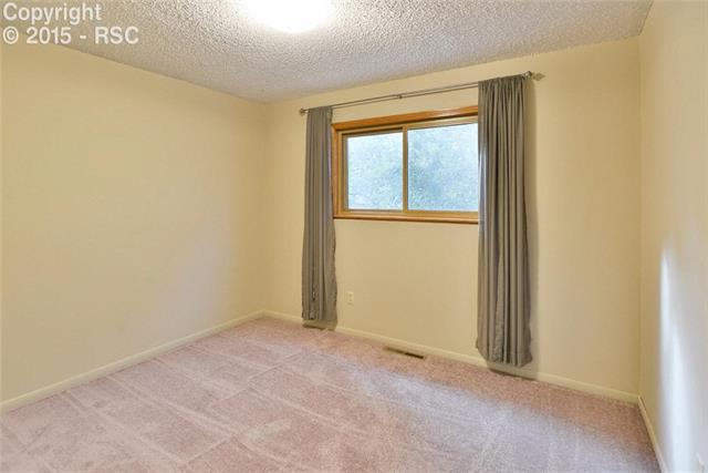 4345 Ridgeglen Road Colorado Springs, CO 80918 - Photo 16 of 26 Gallery Image 16