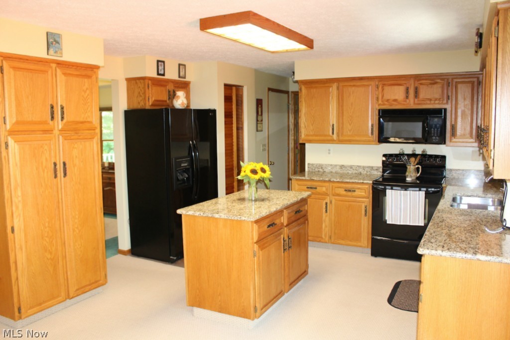 5326 Beach Road Medina, OH 44256 - Photo 5 of 24 Gallery Image 5