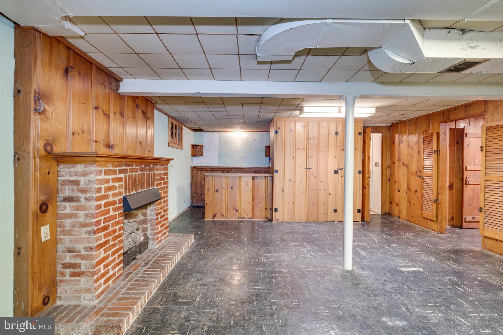 10001 Portland Road Silver Spring, MD 20901 - Photo 25 of 42 Large family room in basement
