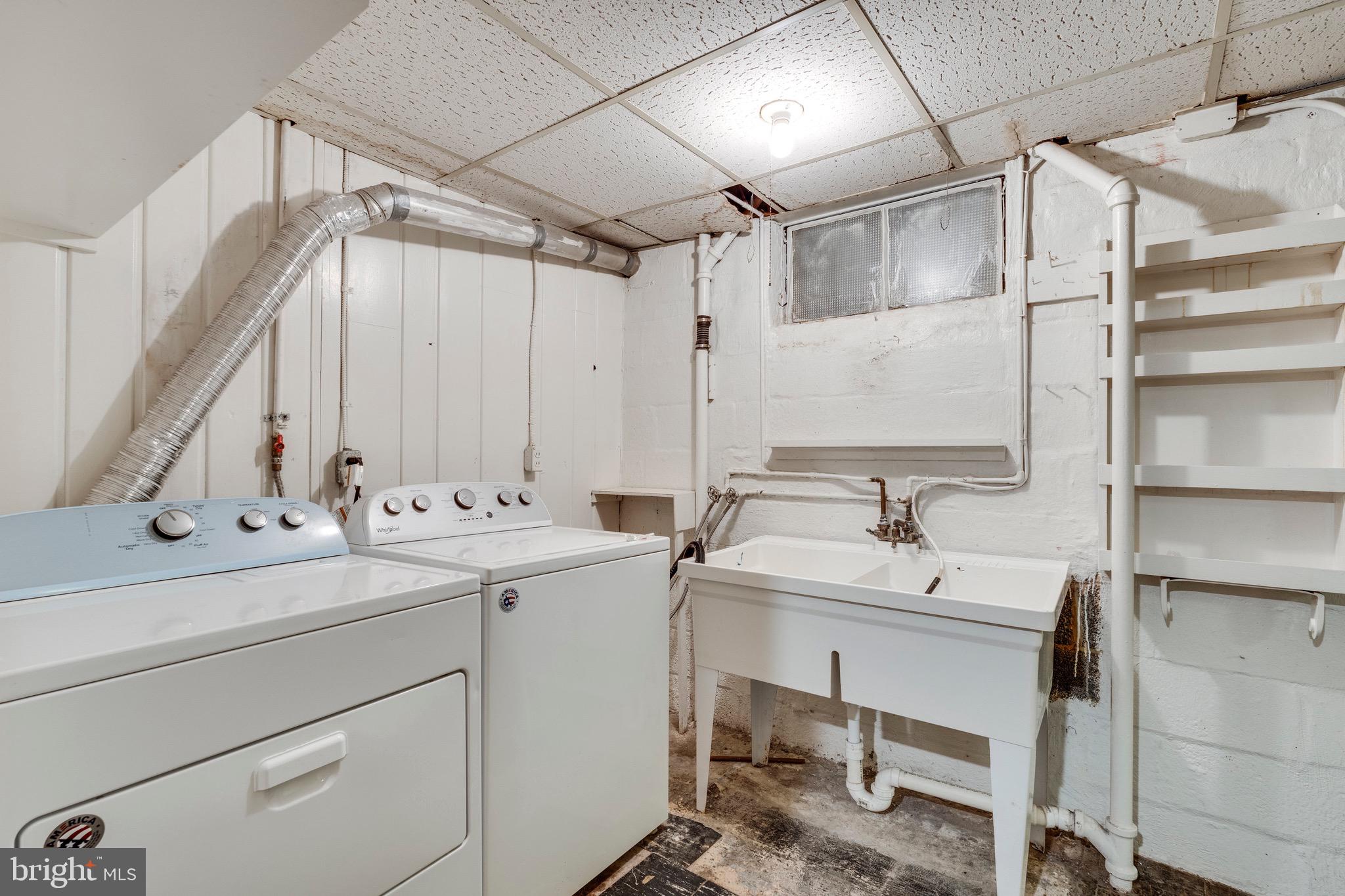 10001 Portland Road Silver Spring, MD 20901 - Photo 33 of 42 Separate laundry room