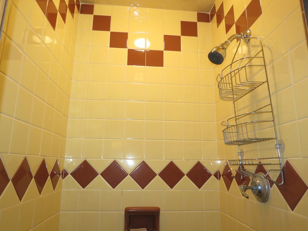 670 Morgan Road West Springfield, MA 01089 - Photo 13 of 28
