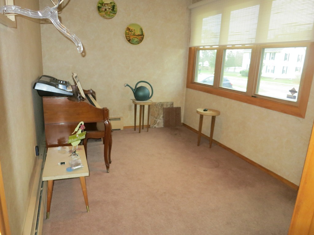 670 Morgan Road West Springfield, MA 01089 - Photo 18 of 28