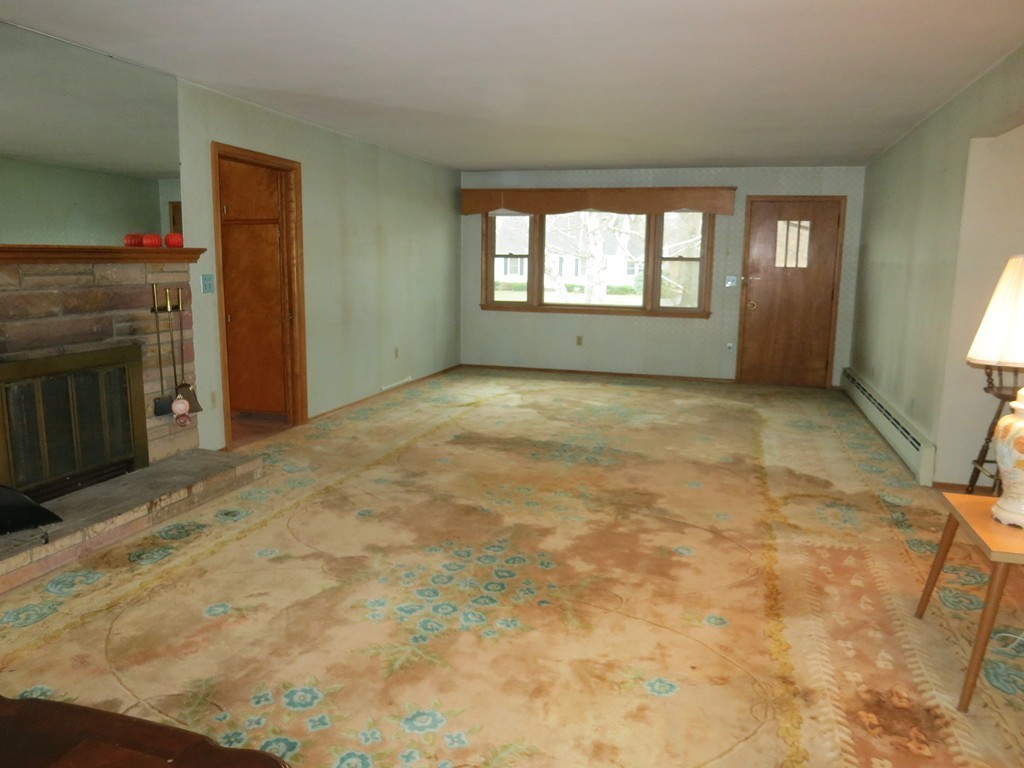 670 Morgan Road West Springfield, MA 01089 - Photo 9 of 28