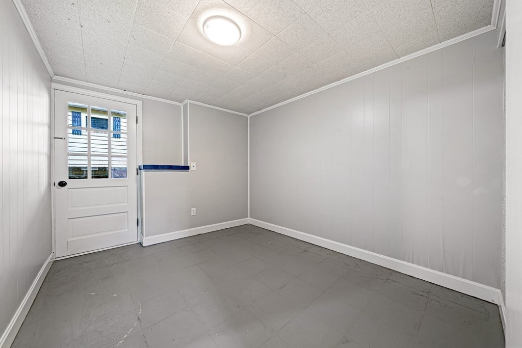 6 Coleman Road Groveland, MA 01834 - Photo 29 of 39 an empty room with windows