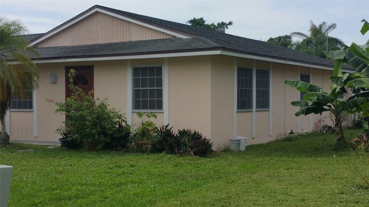 22788 Family Circle Boca Raton, FL 33428 - Photo 2 of 15 Photo 2