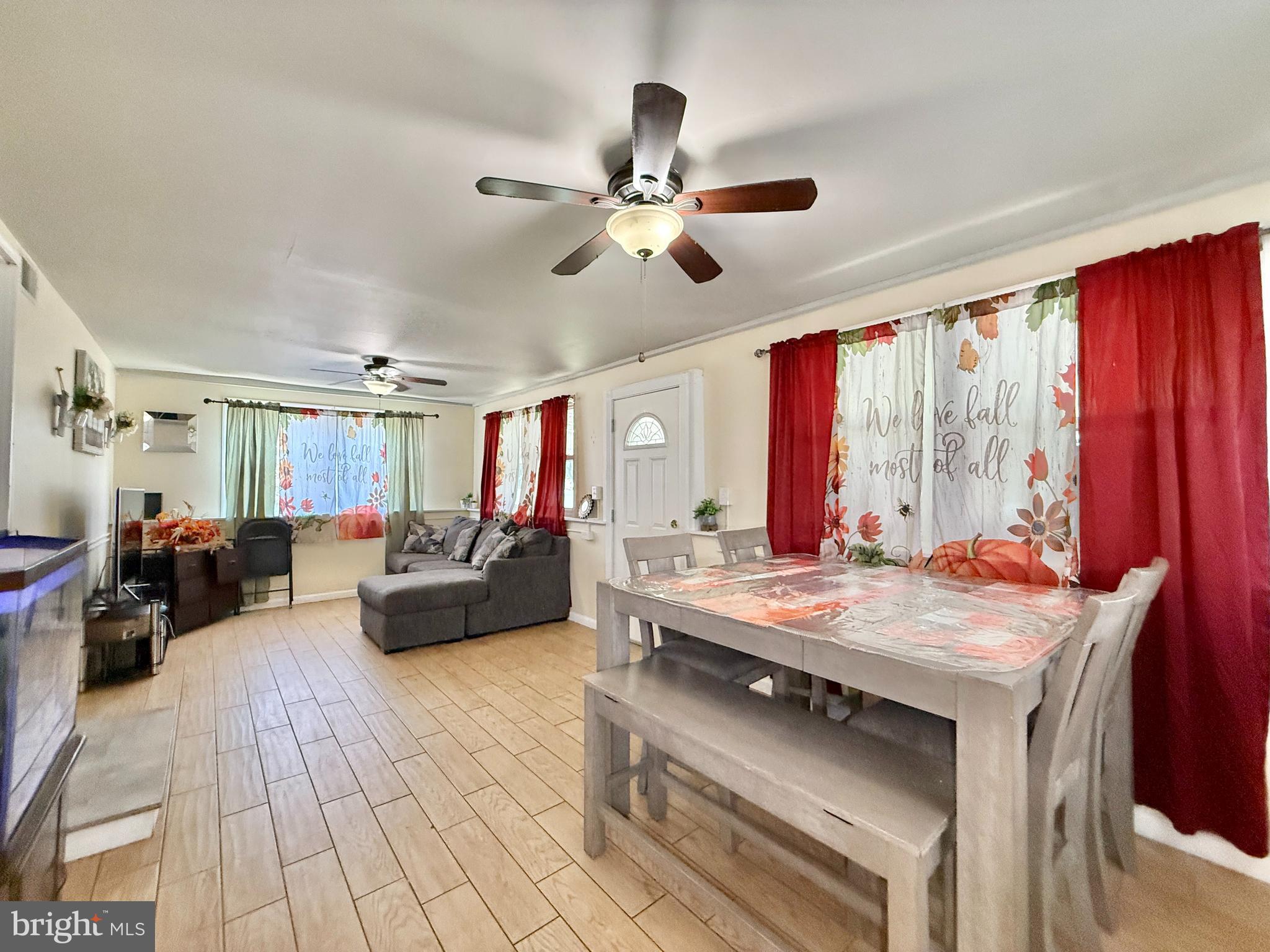 332 Rutgers Avenue Wenonah, NJ 08090 - Photo 9 of 24 Large family room!