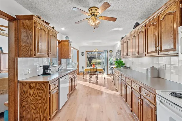 $270,000 | 603 Northeast 96th Terrace, Kansas City, MO 64155