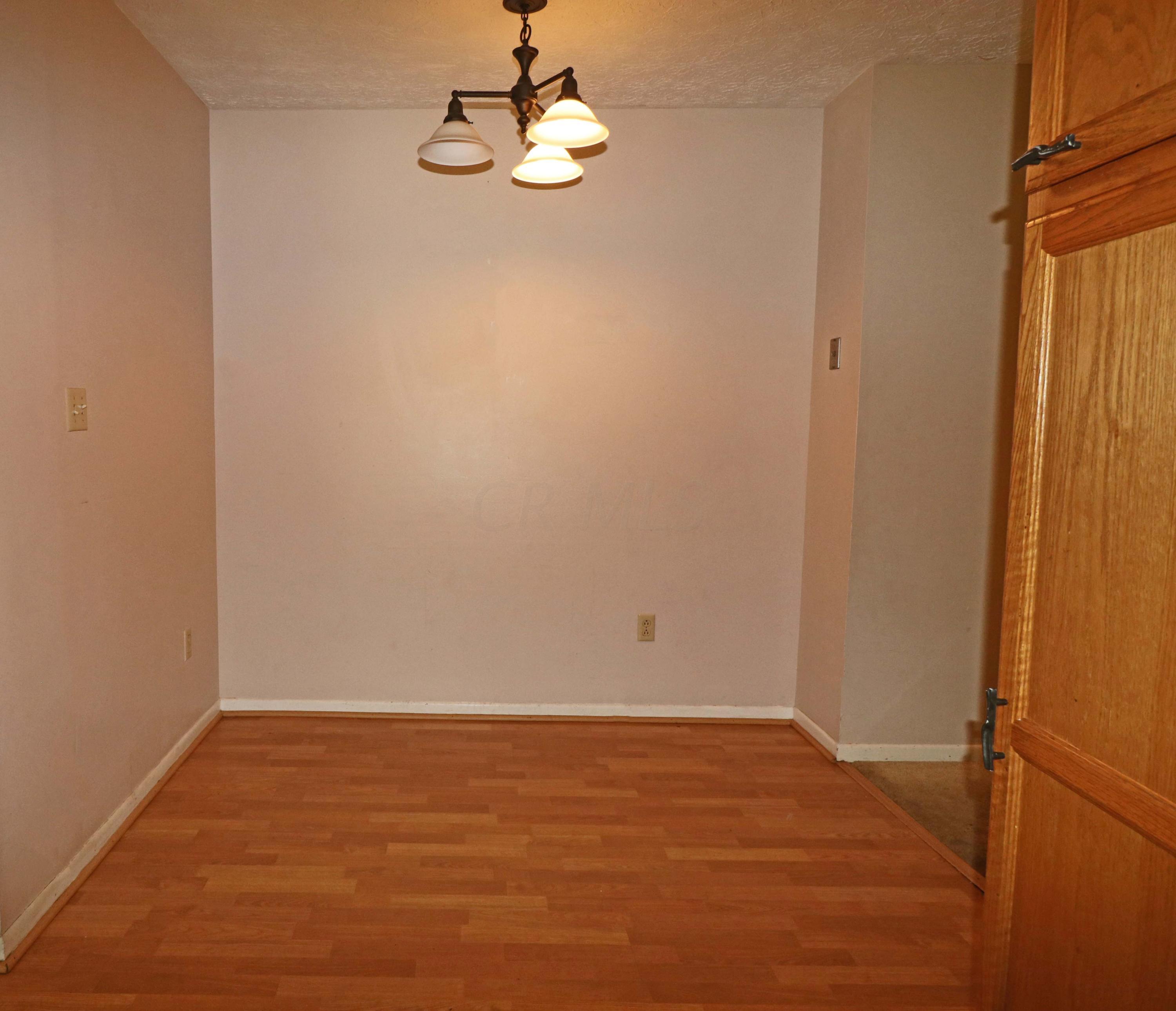 302 Watling Road Columbus, OH 43230 - Photo 11 of 31