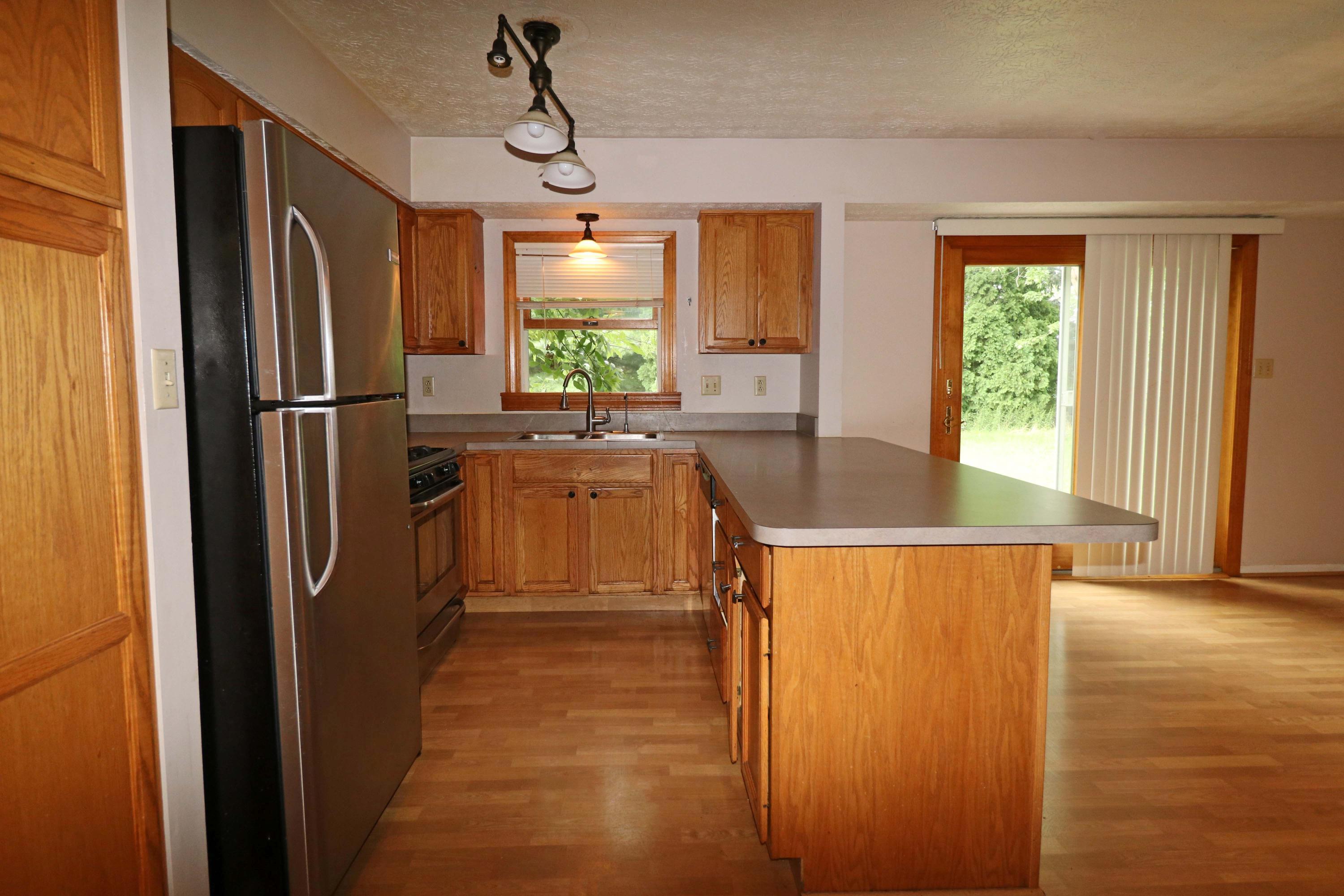 302 Watling Road Columbus, OH 43230 - Photo 9 of 31