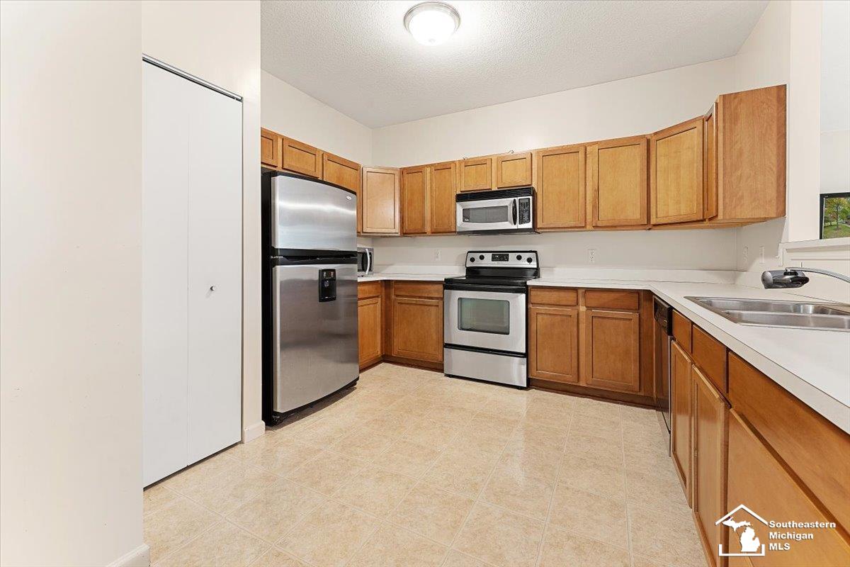 23352 Sunset Road Taylor, MI 48180 - Photo 10 of 25