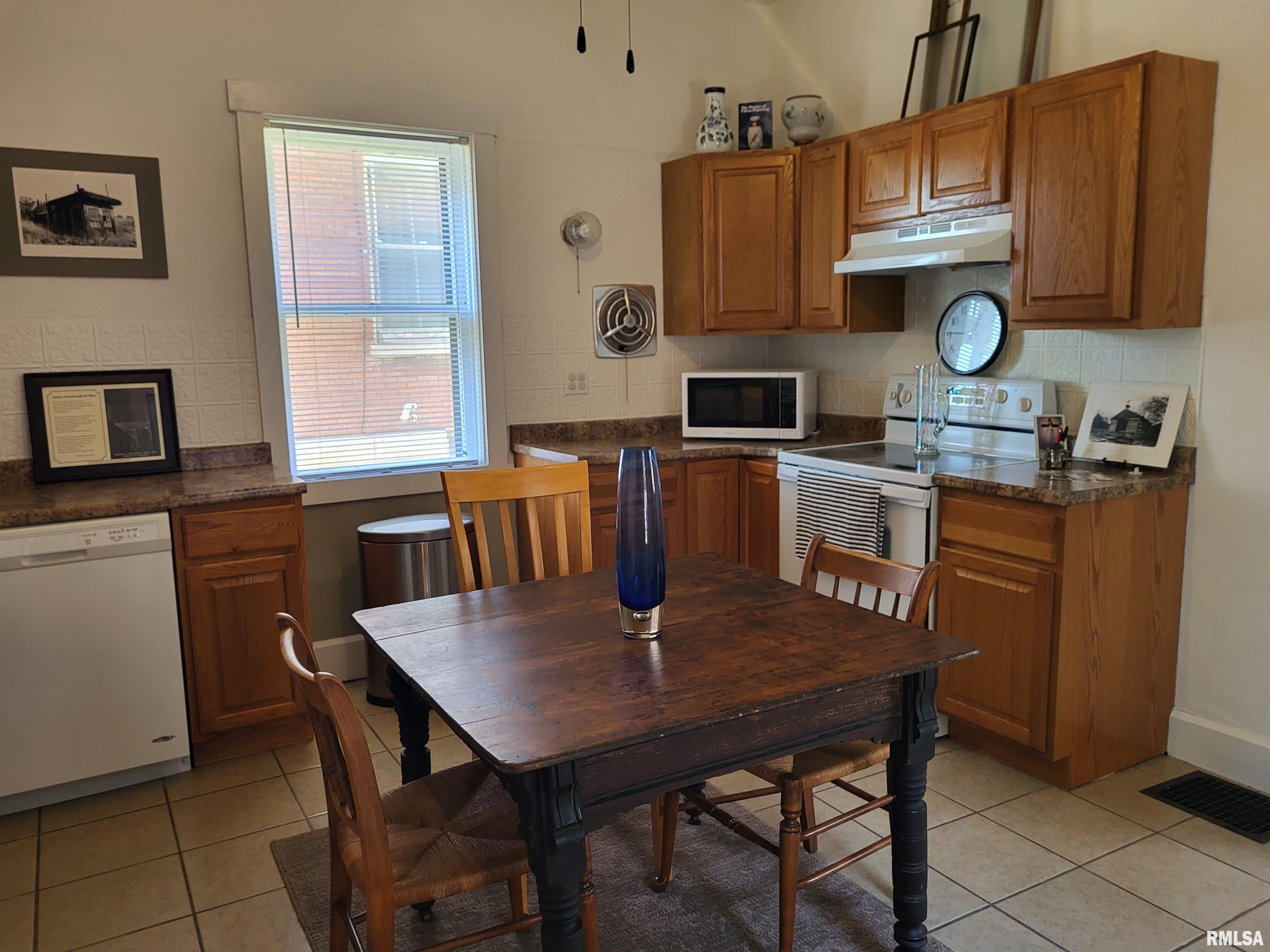 924 State Street Quincy, IL 62301 - Photo 6 of 25 Gallery Image 6