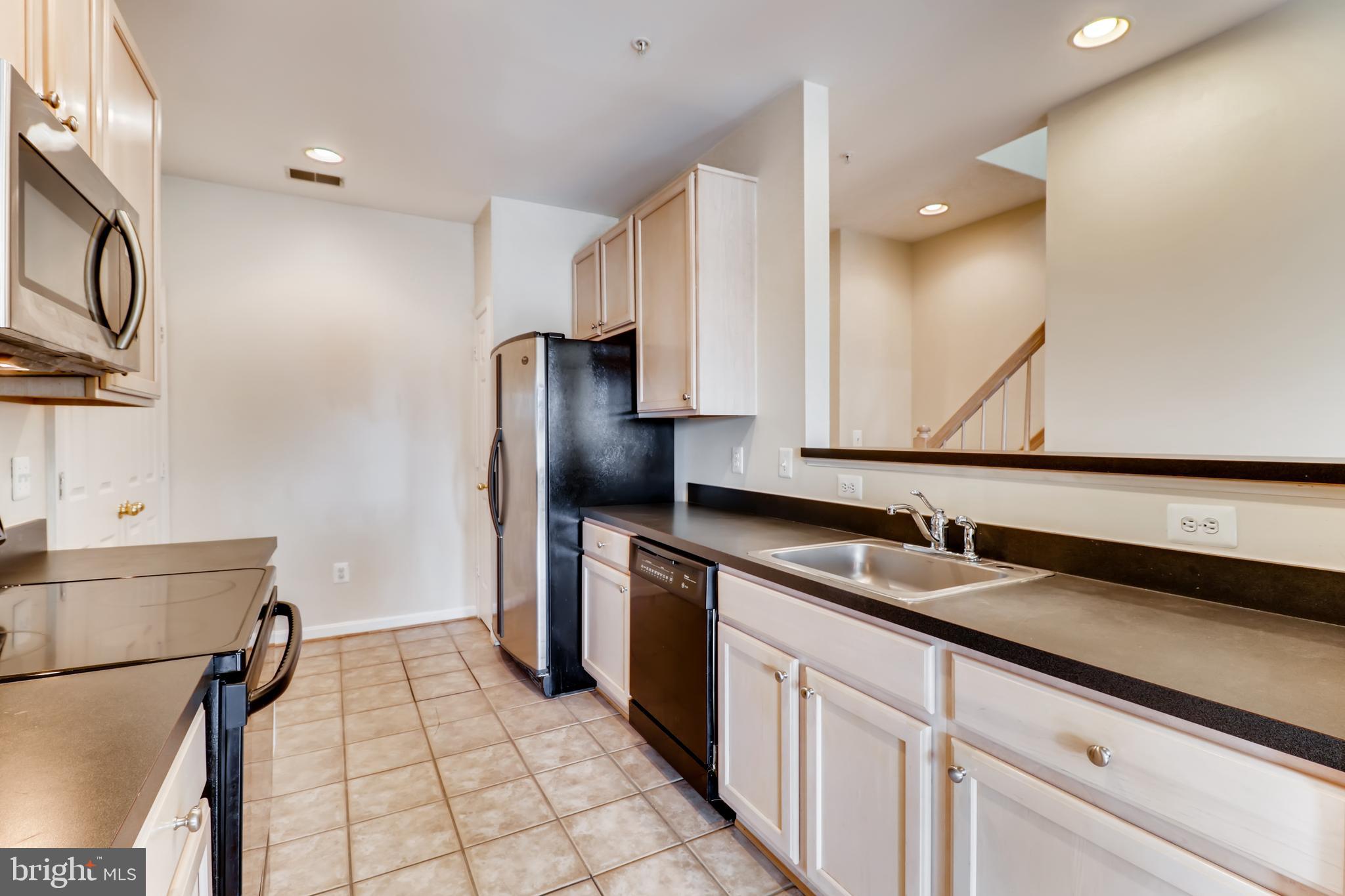 25 Hawk Rise Lane, Unit 303 Owings Mills, MD 21117 - Photo 12 of 27 Kitchen