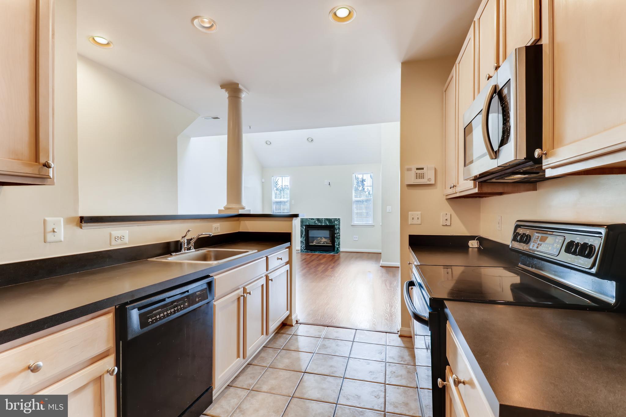 25 Hawk Rise Lane, Unit 303 Owings Mills, MD 21117 - Photo 13 of 27 Kitchen
