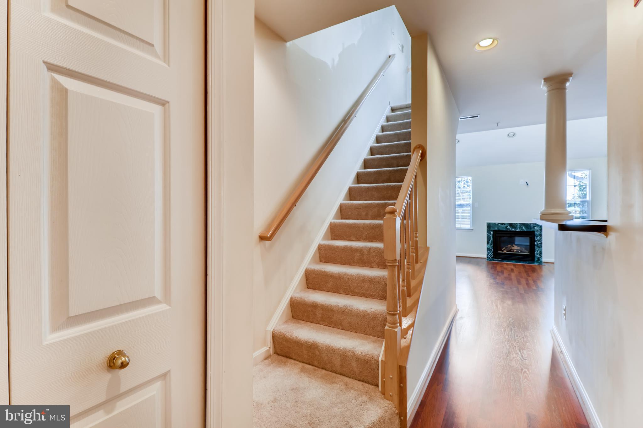 25 Hawk Rise Lane, Unit 303 Owings Mills, MD 21117 - Photo 6 of 27 Foyer