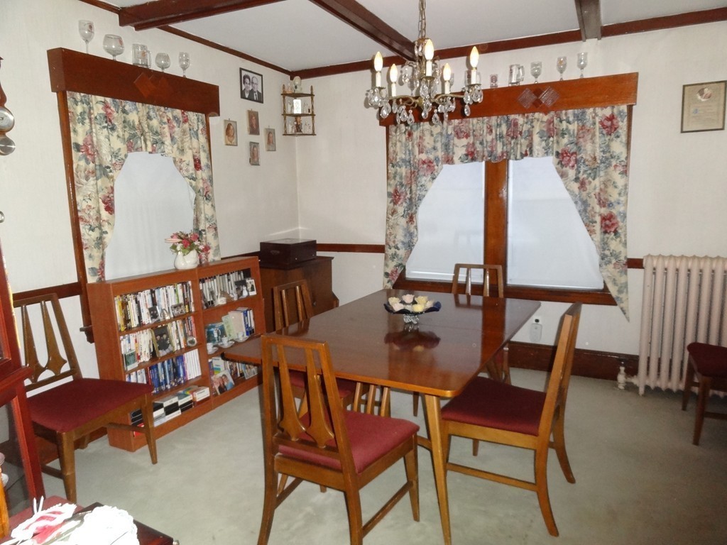 36 Oakwood Road Newton, MA 02466 - Photo 4 of 14 Gallery Image 4