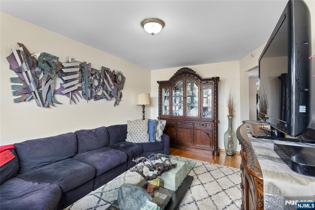 109 Cross Street, Unit 2 Harrison, NJ 07029 - Photo 4 of 9