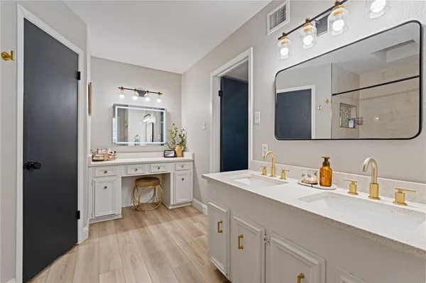 $599,900 | 3717 Castle River Drive, Corpus Christi, TX 78410