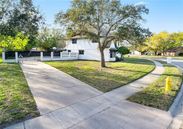 $599,900 | 3717 Castle River Drive, Corpus Christi, TX 78410