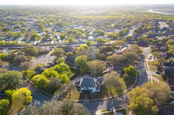 $599,900 | 3717 Castle River Drive, Corpus Christi, TX 78410