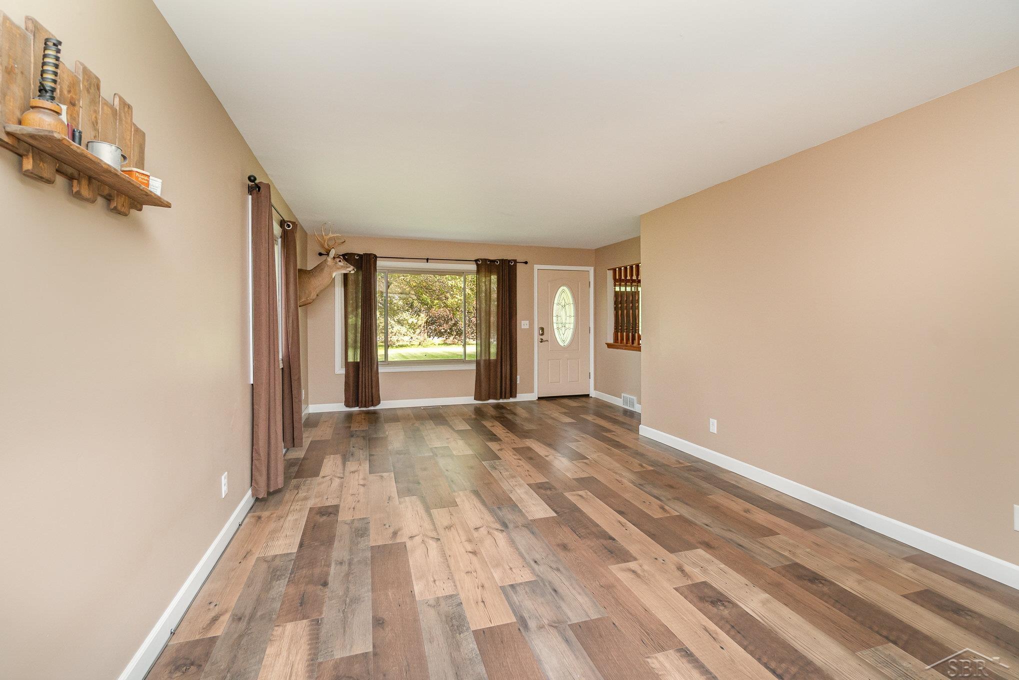 13296 Elms Road Birch Run, MI 48415 - Photo 5 of 26 Gallery Image 5