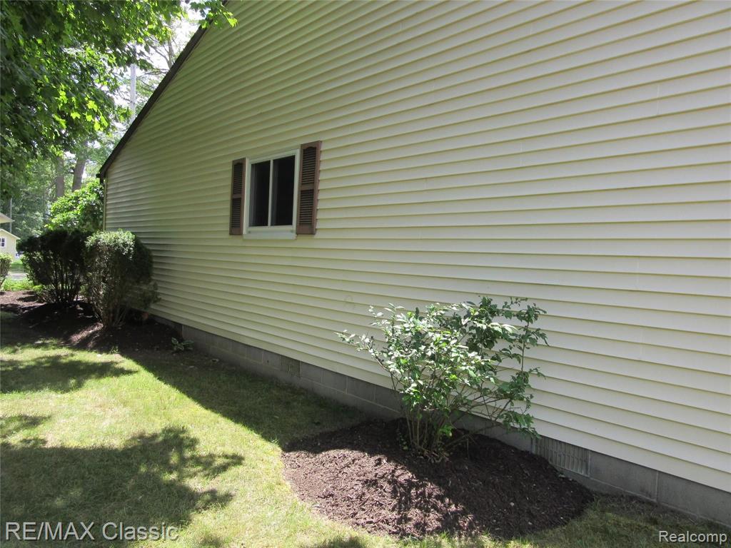 10415 Maple Road Hartland, MI 48353 - Photo 13 of 23