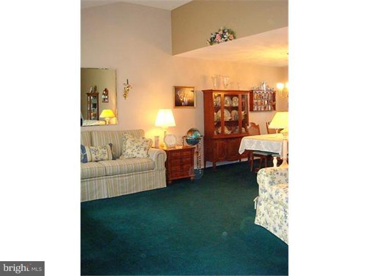 662 Mueller Road Warminster, PA 18974 - Photo 3 of 13 Gallery Image 3