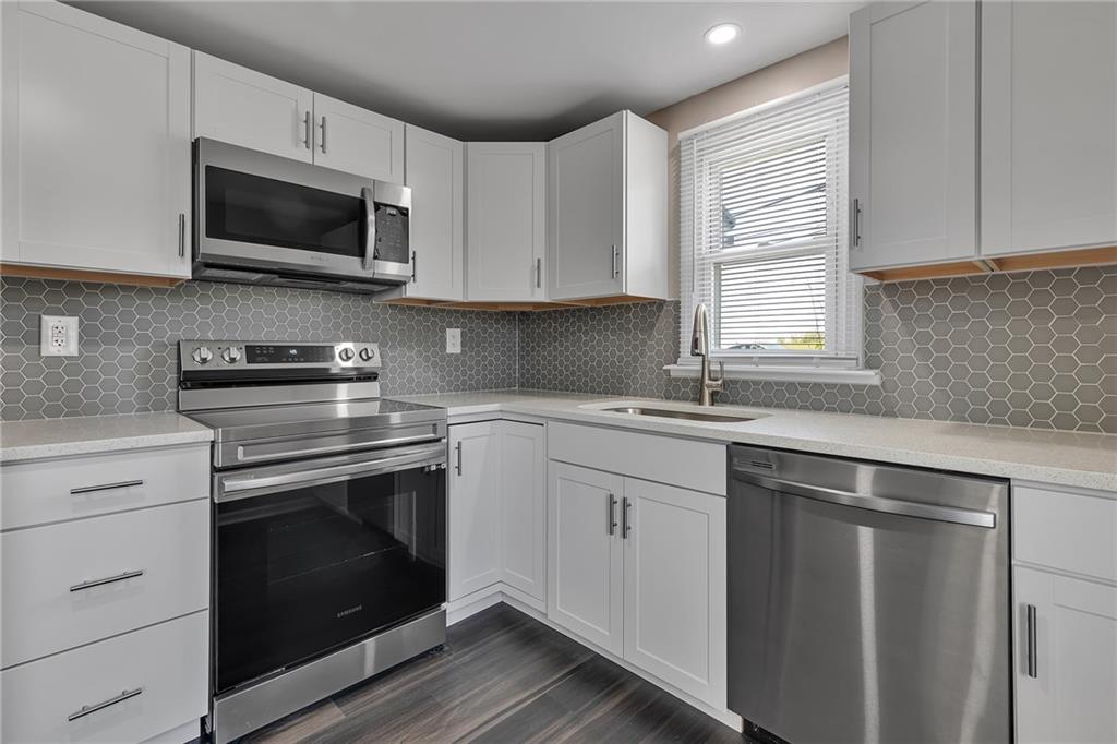 109 Mowry Road Monaca, PA 15061 - Photo 7 of 21 Gallery Image 7