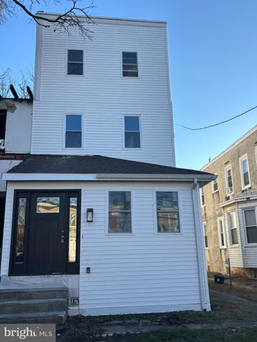 $350,000 | 402 Colwyn Avenue, Darby, PA 19023