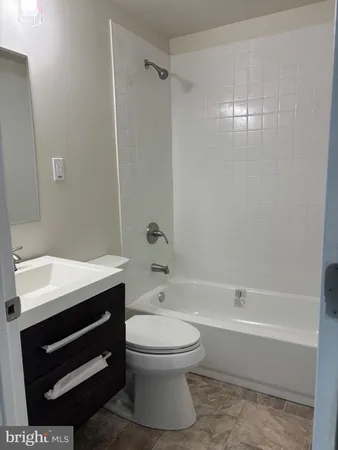 $335,000 | 402 Colwyn Avenue, Darby, PA 19023