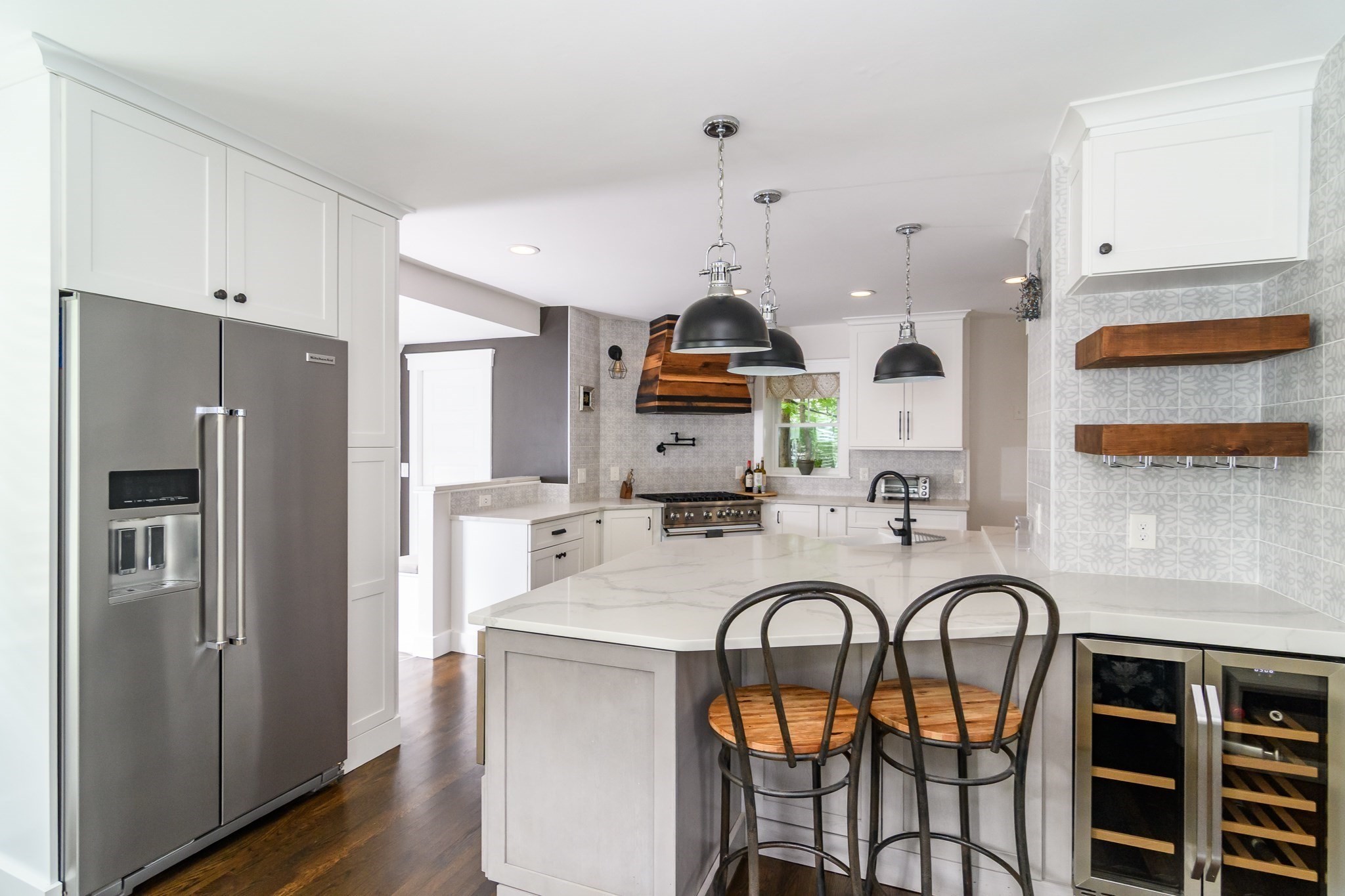 56 Curve Street Wellesley, MA 02482 - Photo 5 of 17 Gallery Image 5