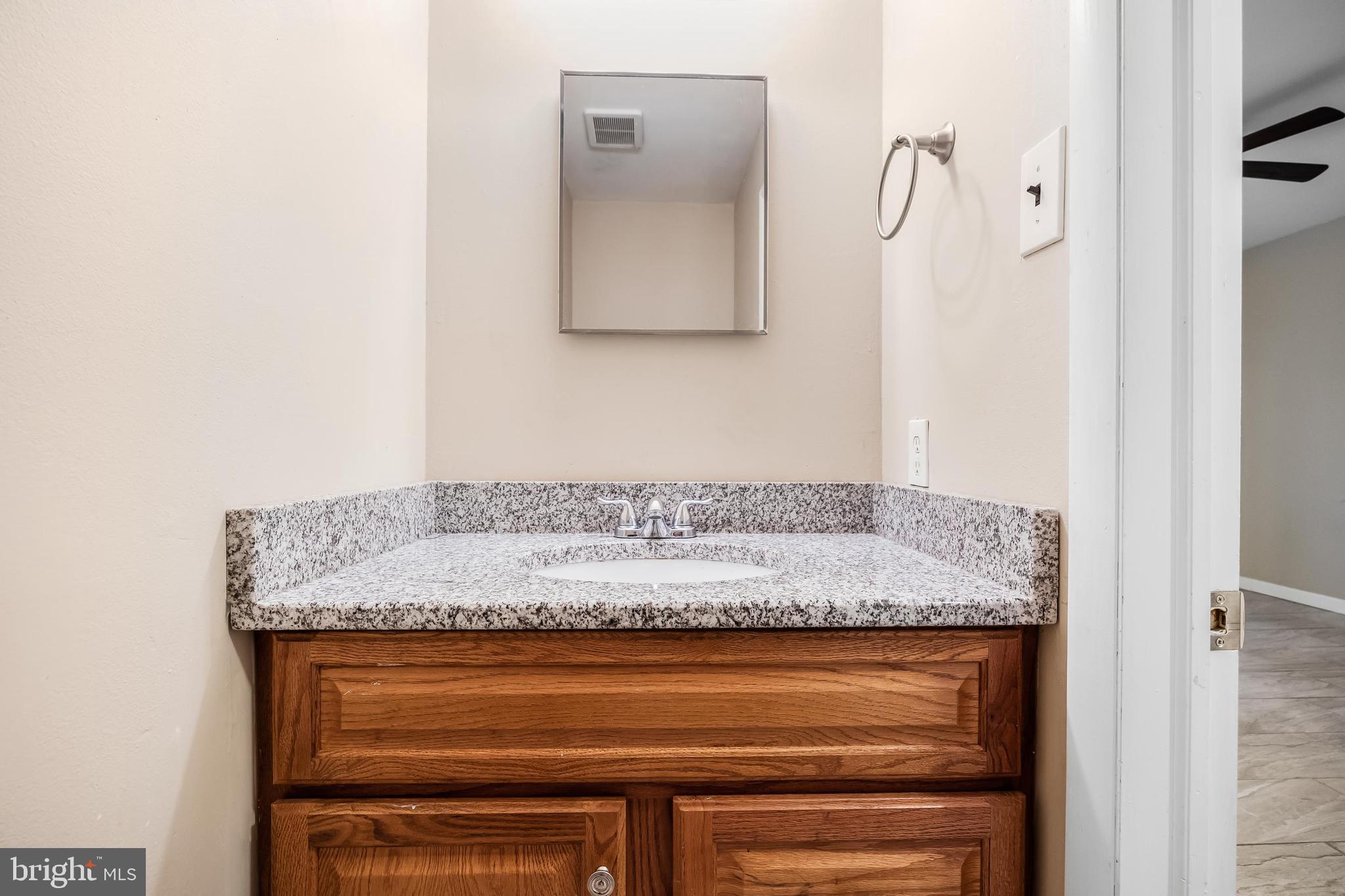 37 Harwood Lane Clementon, NJ 08021 - Photo 16 of 34 Gallery Image 16