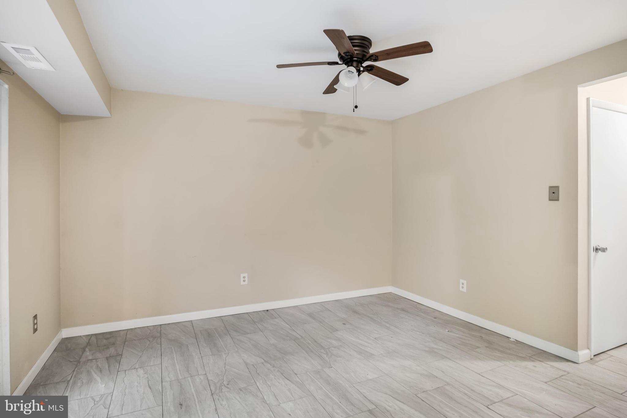 37 Harwood Lane Clementon, NJ 08021 - Photo 9 of 34 Gallery Image 9