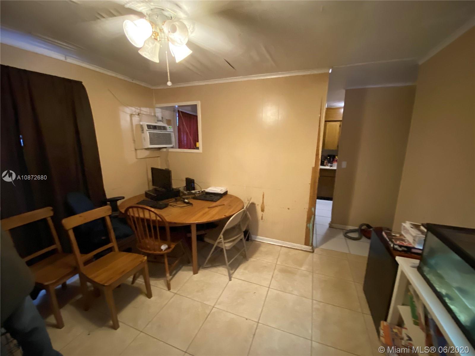 732 West 3rd Street Riviera Beach, FL 33404 - Photo 4 of 10
