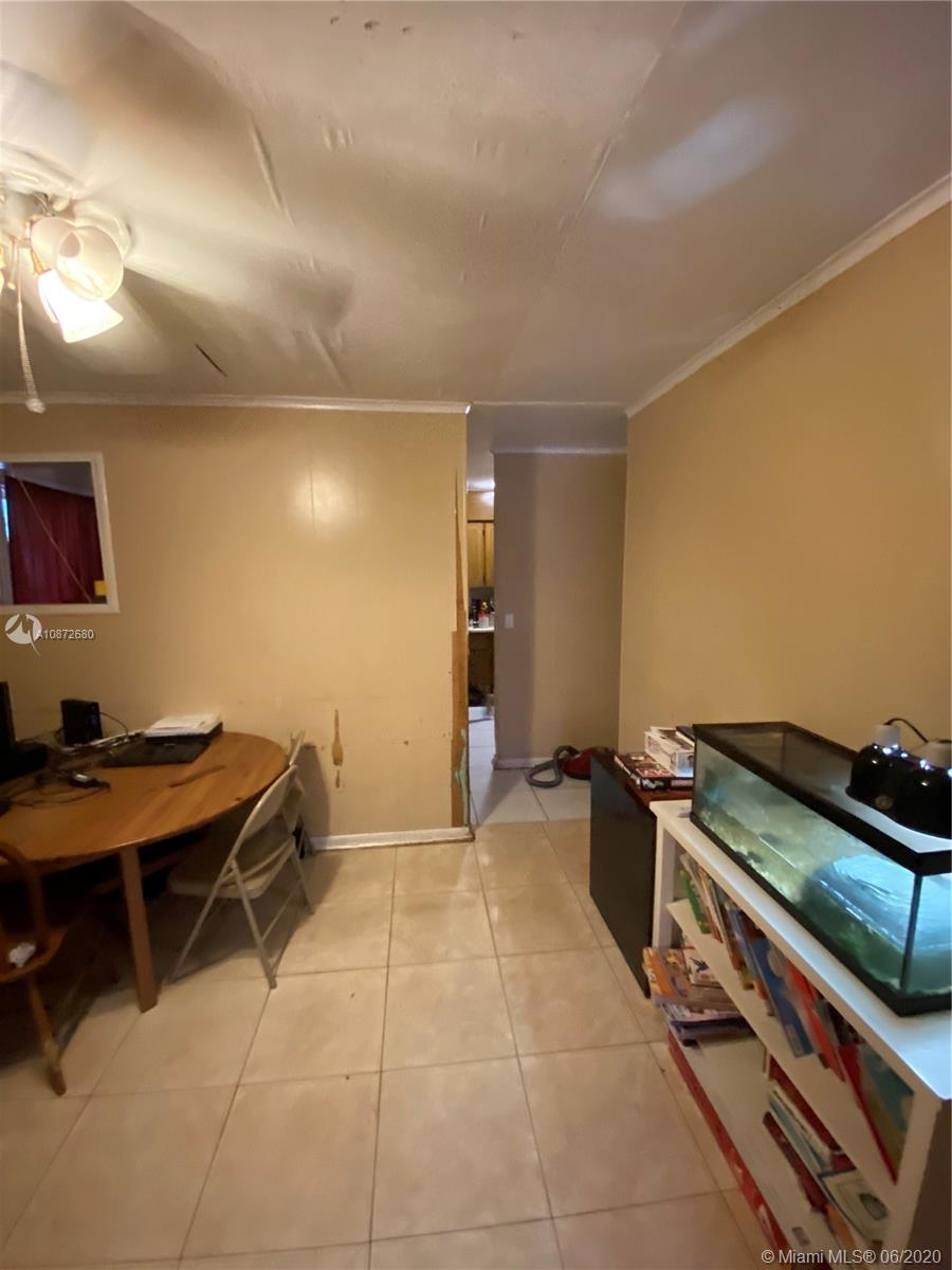 732 West 3rd Street Riviera Beach, FL 33404 - Photo 5 of 10