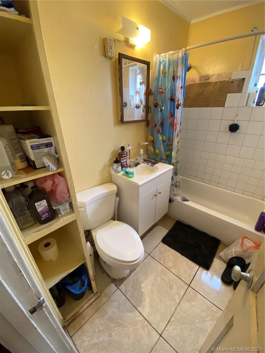 732 West 3rd Street Riviera Beach, FL 33404 - Photo 9 of 10
