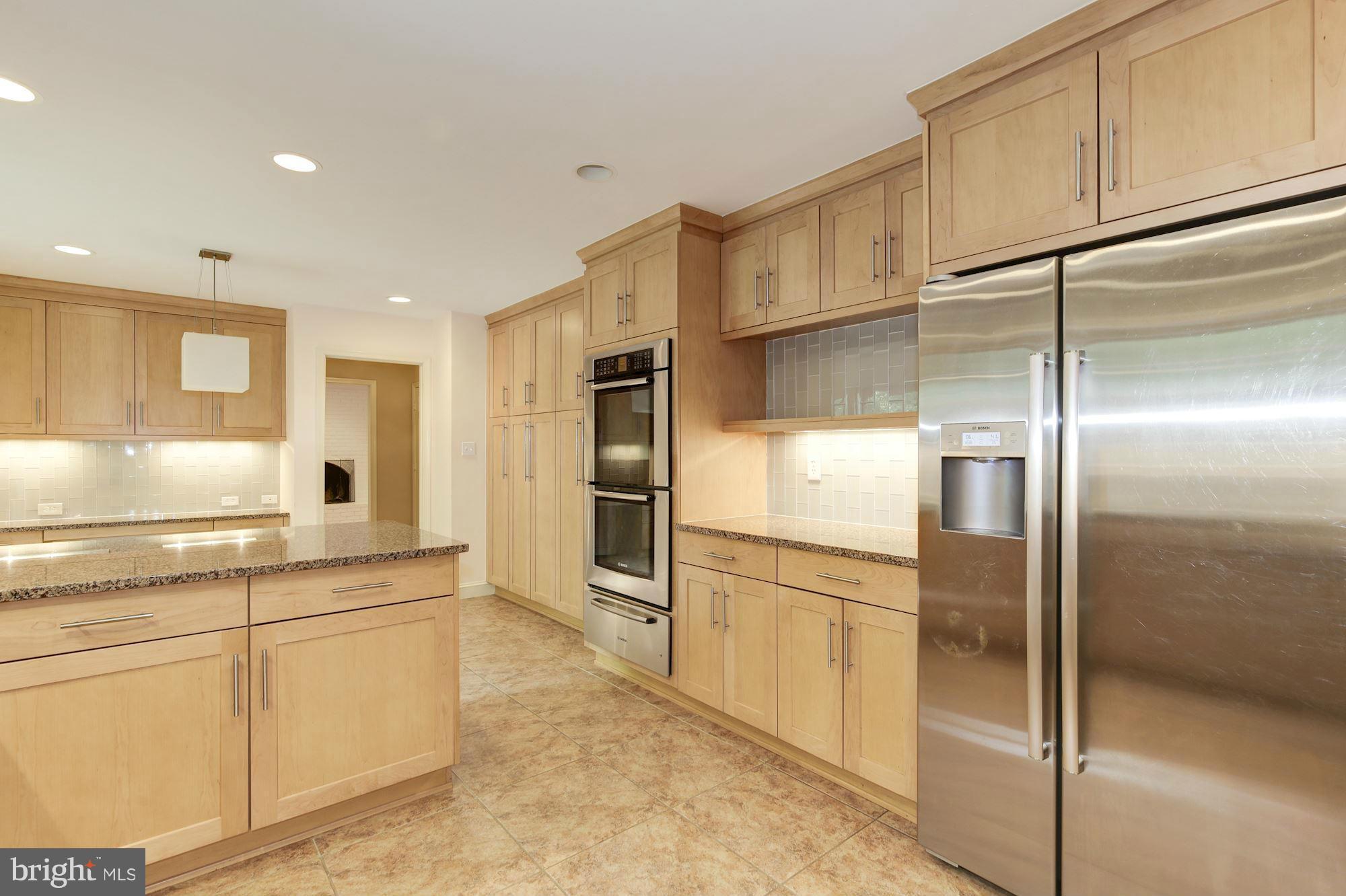 4081 Ridgeview Circle McLean, VA 22101 - Photo 7 of 30 Kitchen