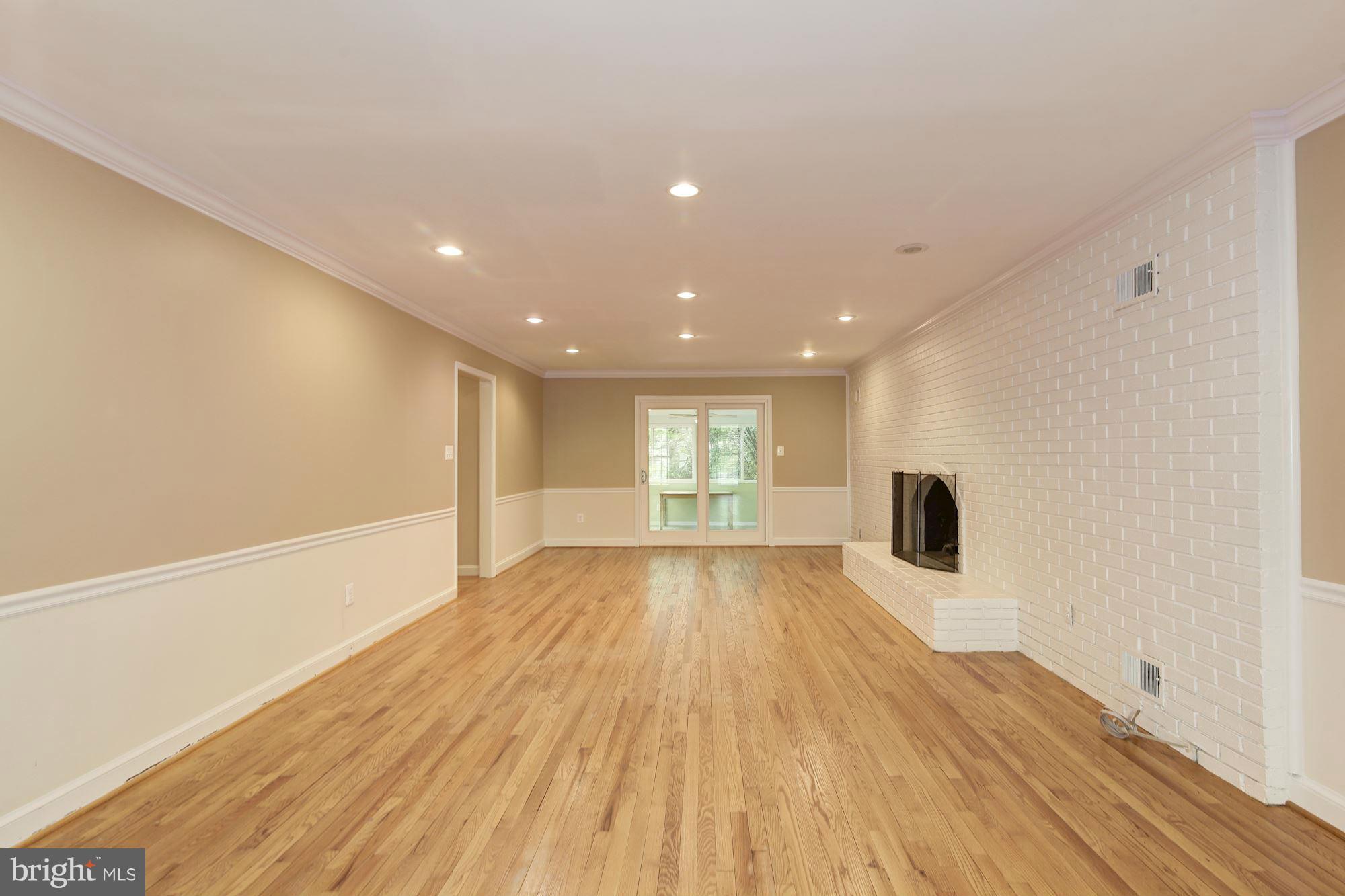 4081 Ridgeview Circle McLean, VA 22101 - Photo 10 of 30 Family Room