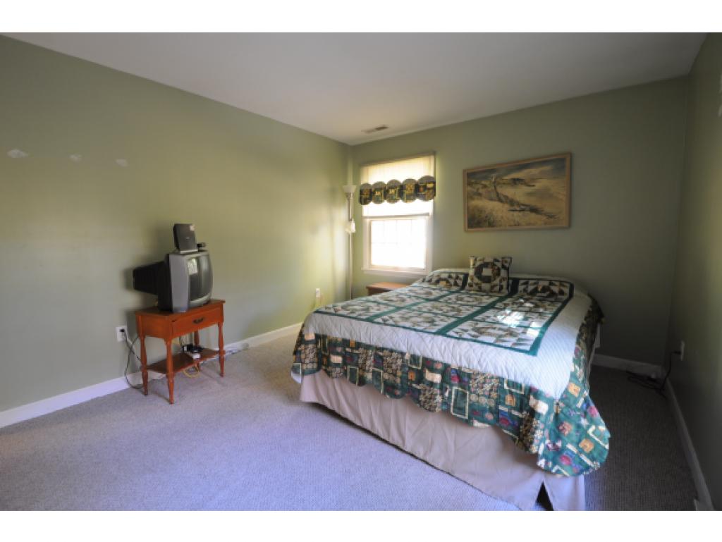 15 Rutledge Road Bedford, NH 03110 - Photo 11 of 16