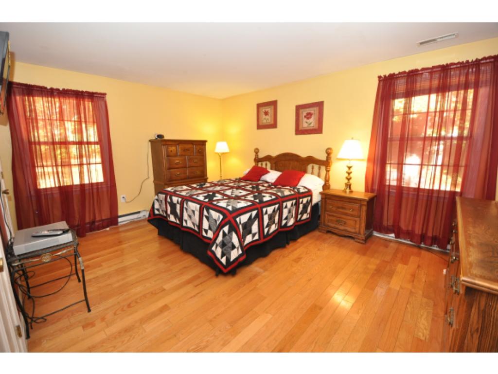 15 Rutledge Road Bedford, NH 03110 - Photo 12 of 16